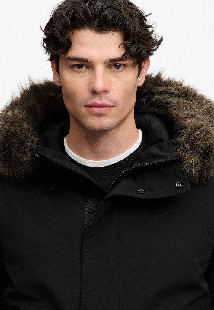 Superdry miesten toppatakki Everest Faux Fur Bomber Jacket, musta