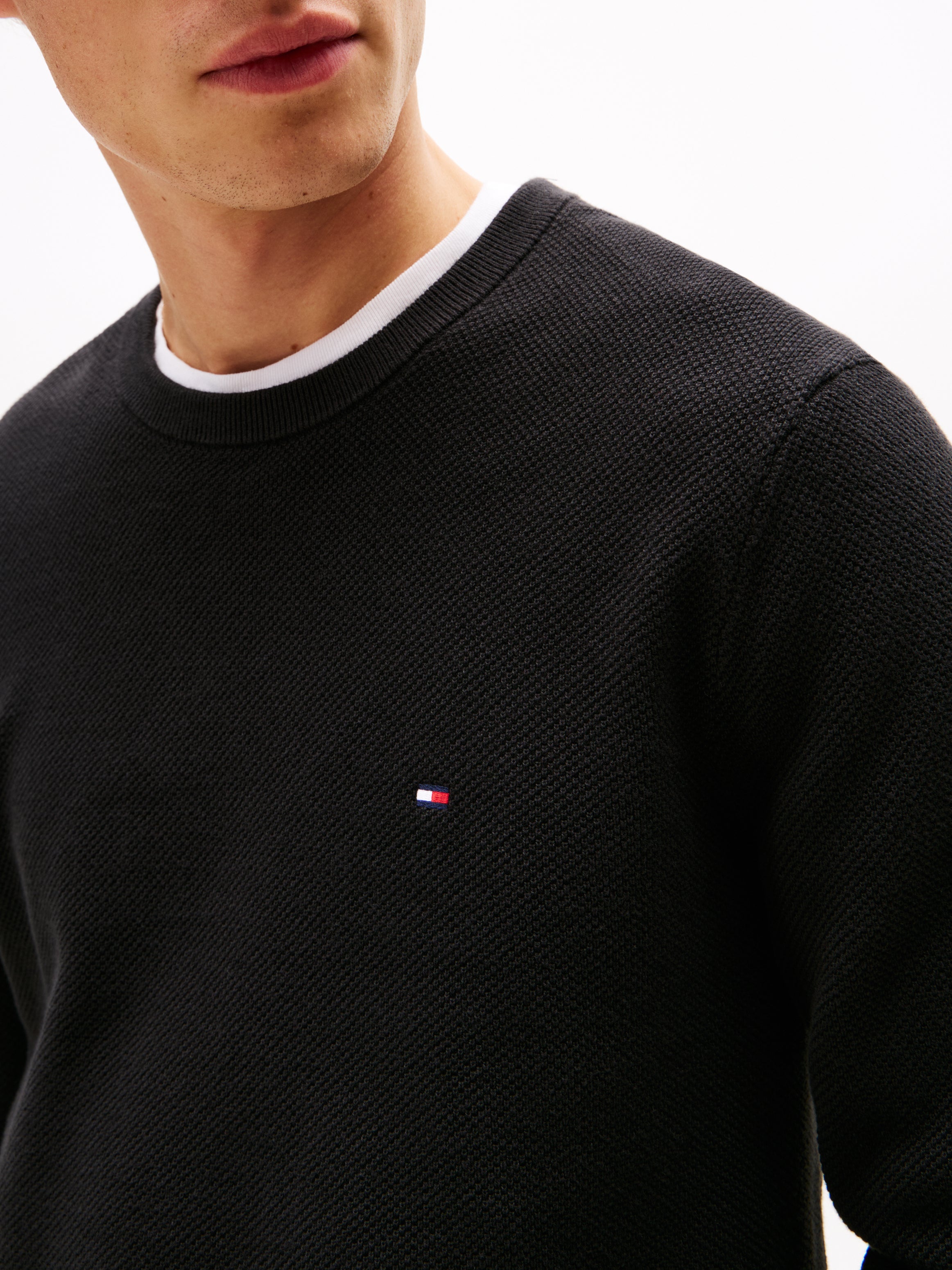 Tommy Hilfiger miesten neulepusero Essential Structure Crew Neck, musta