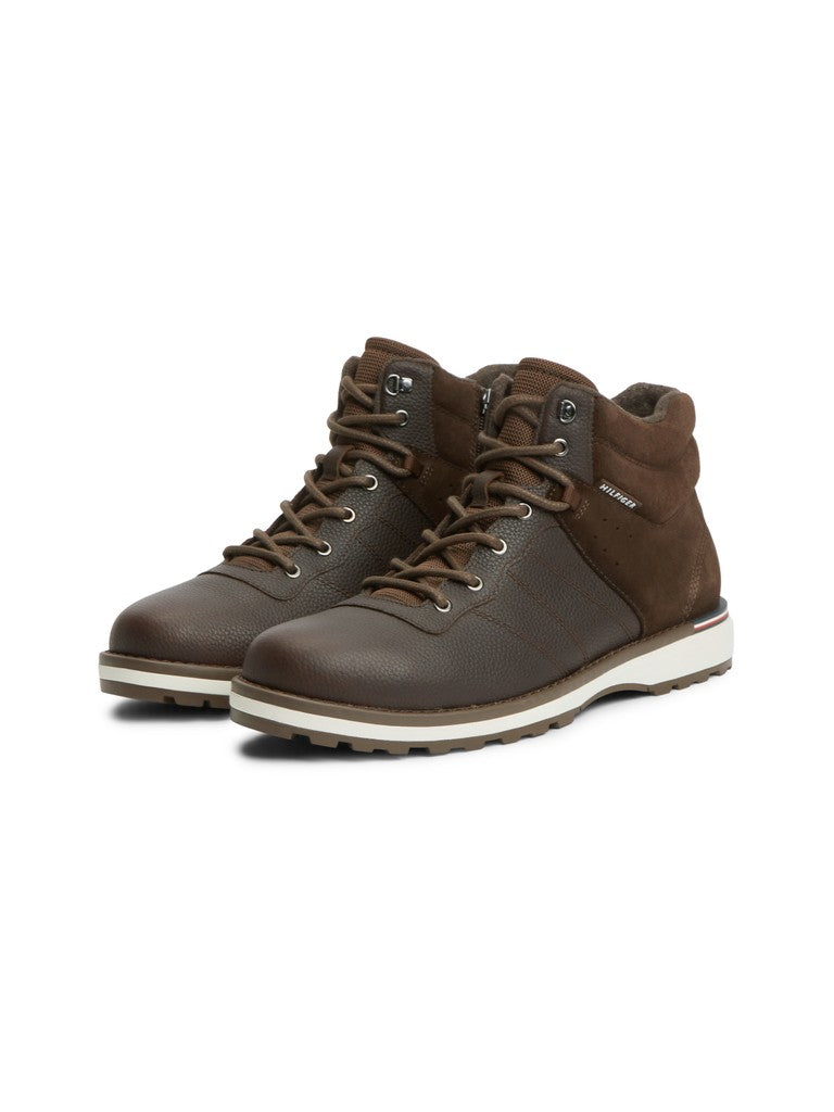 Tommy Hilfiger miesten kengät Outdoor Boot, tummanruskea