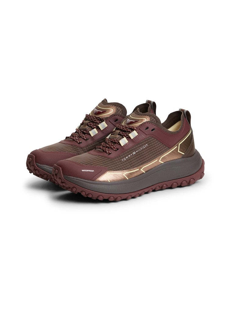 Tommy Hilfiger naisten tennarit The Canyon X Waterproof, viininpunainen