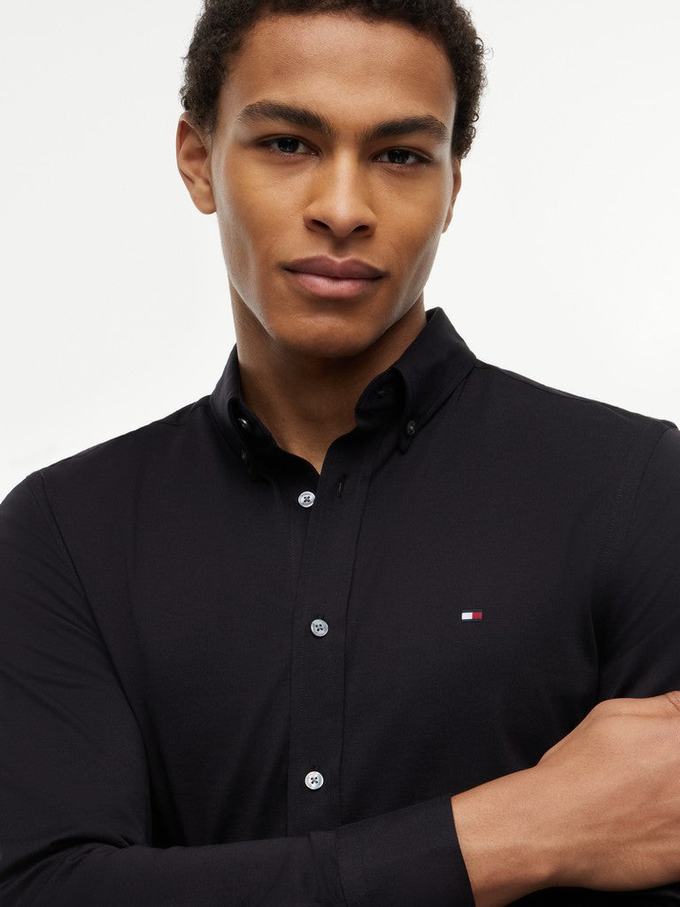 Tommy Hilfiger miesten kauluspaita Performance Slim Shirt, musta