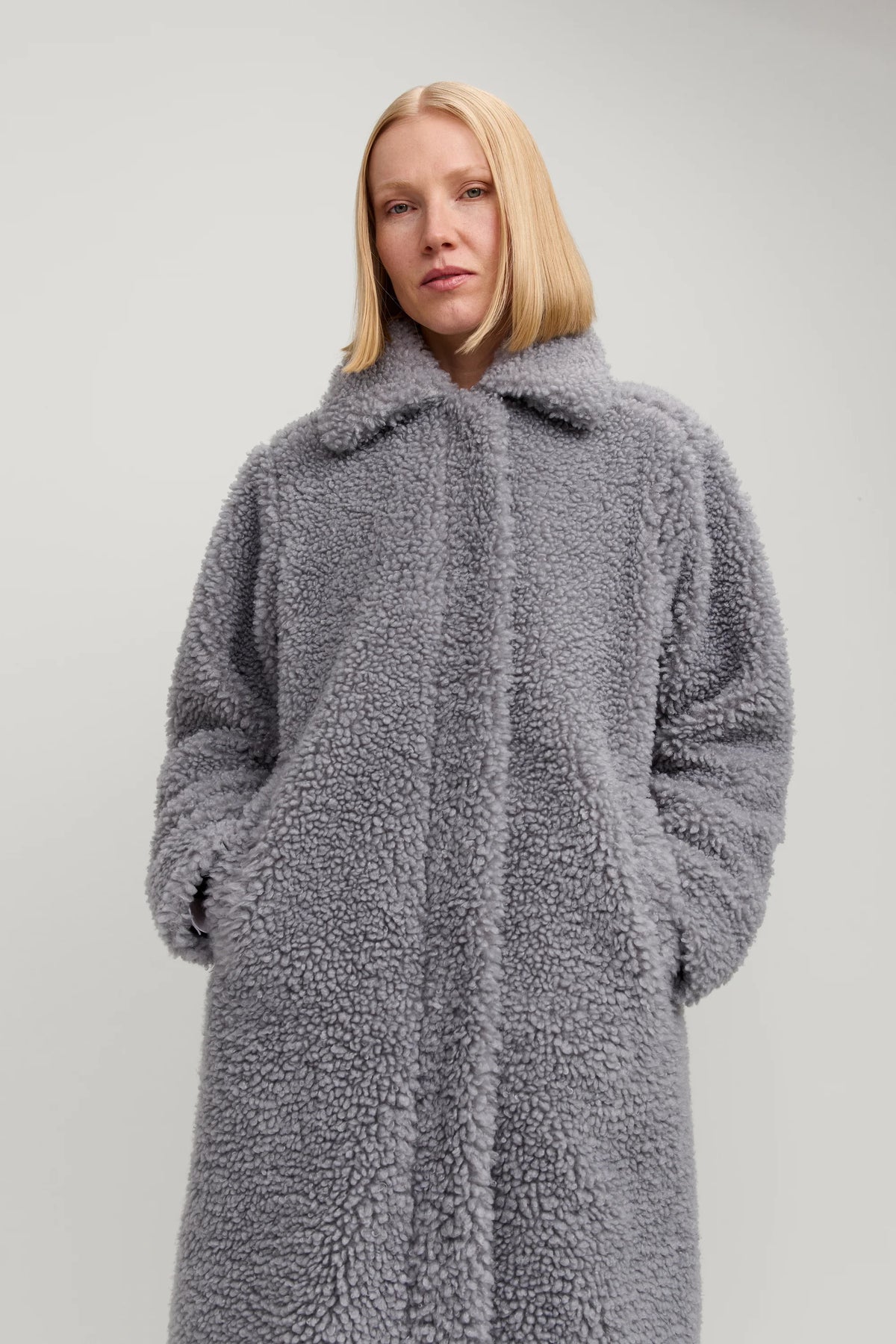 Makia naisten teddytakki Elina Coat, vaaleanharmaa