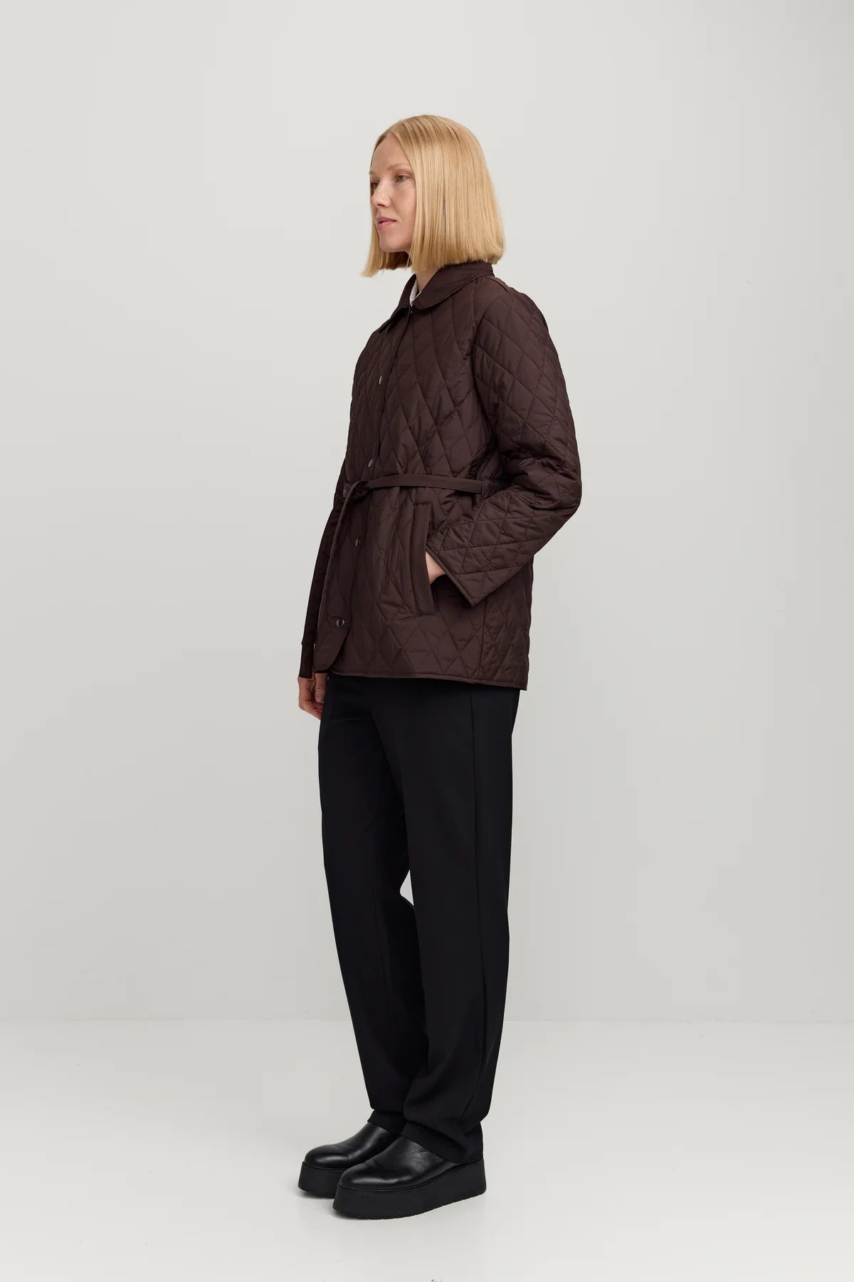 Makia naisten tikkitakki Alva Jacket, tummanruskea