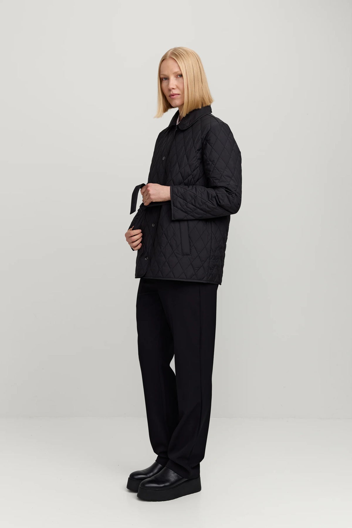 Makia naisten tikkitakki Alva Jacket, Carbon Black