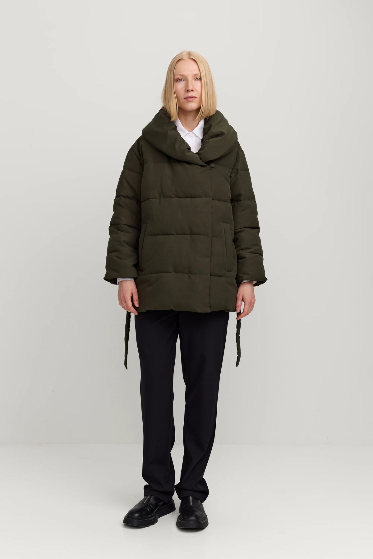 Makia naisten toppatakki Heini Jacket, tummanvihreä