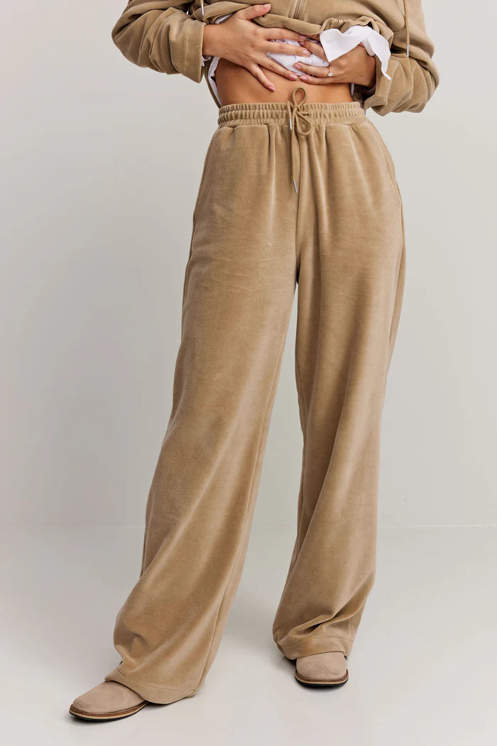 Makia naisten housut Anne Trousers, vaalea beige