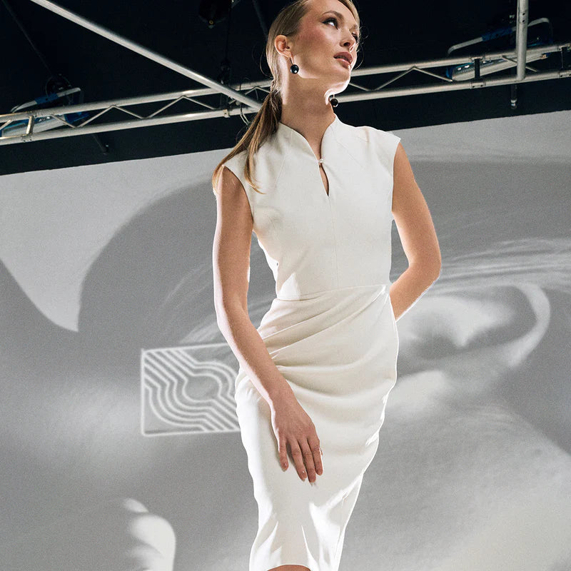 Andiata mekko Muusa Mekko, luonnonvalkoinen