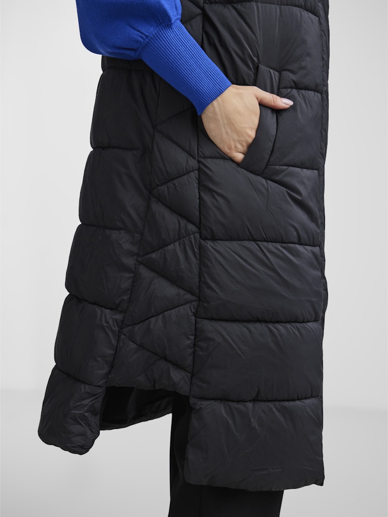 Y.A.S naisten liivi K-YASLIRO PADDED VEST, musta