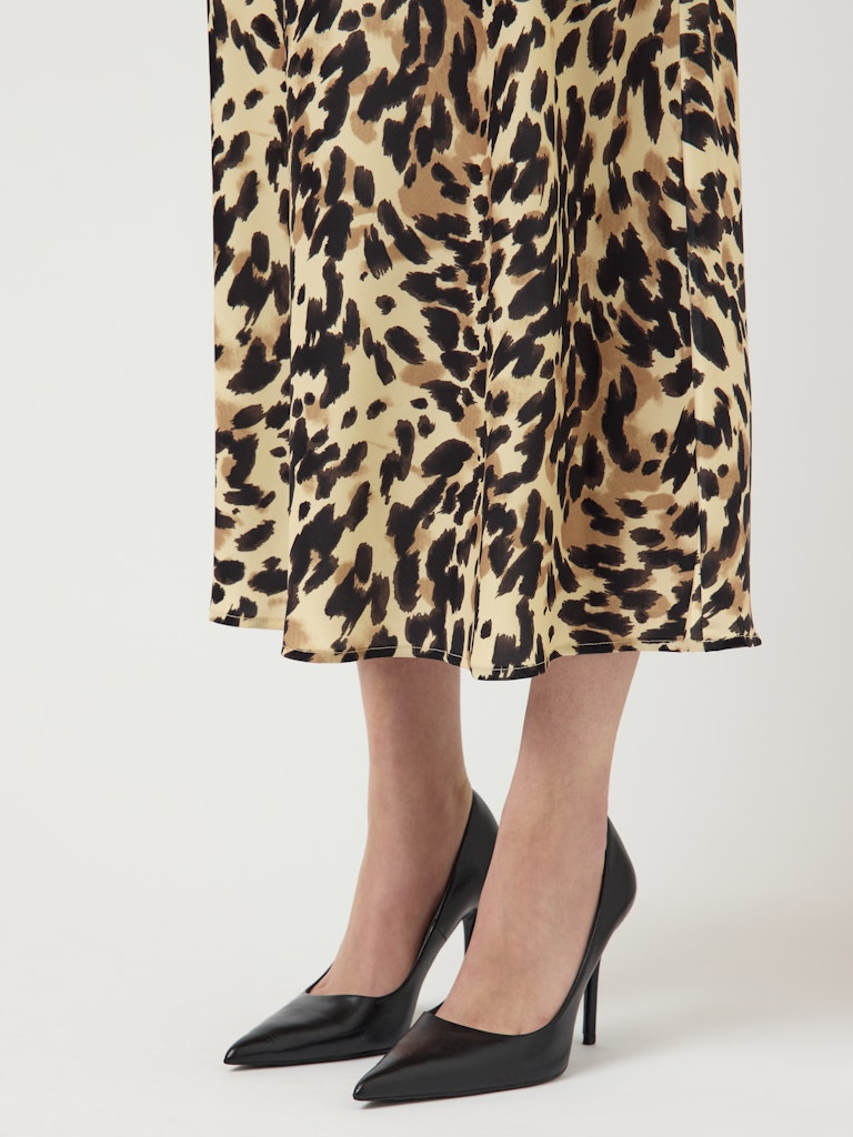 Y.A.S hame YASPella HW Midi Skirt, Black Leo Print