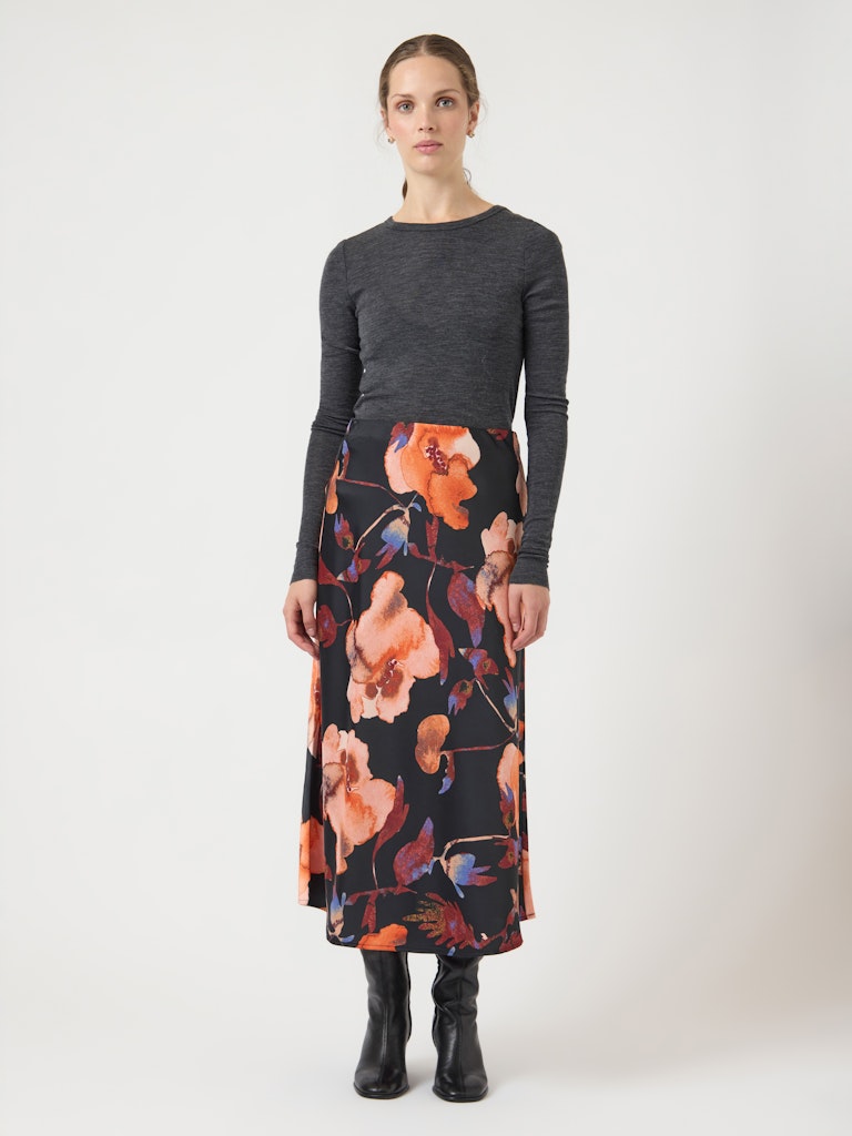 Y.A.S naisten hame YASPELLA HW MIDI SKIRT S. NOOS, Black Pilana