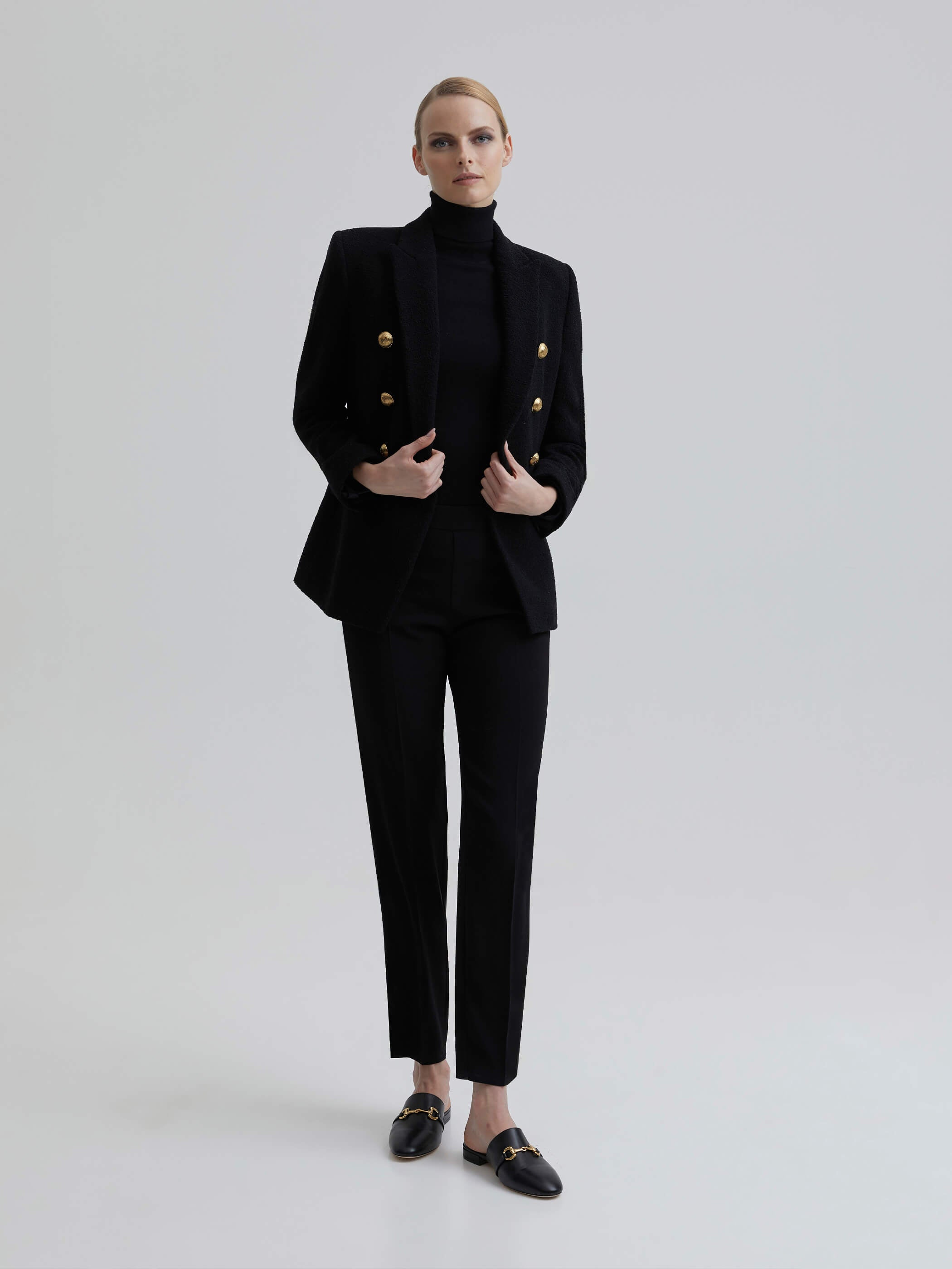 andiata-naisten-bleiseri-rosi-2-blazer-musta-1