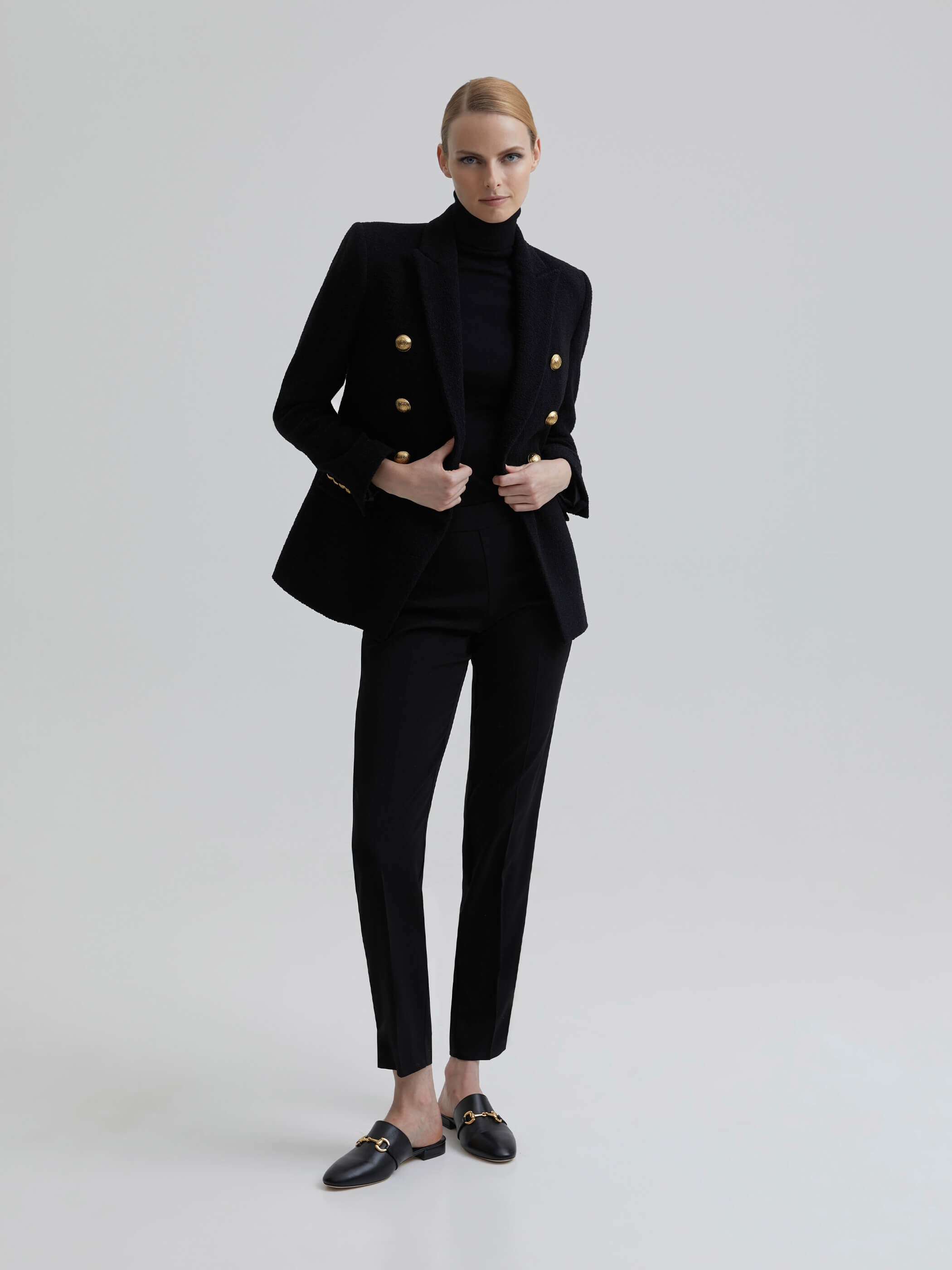 andiata-naisten-bleiseri-rosi-2-blazer-musta-3