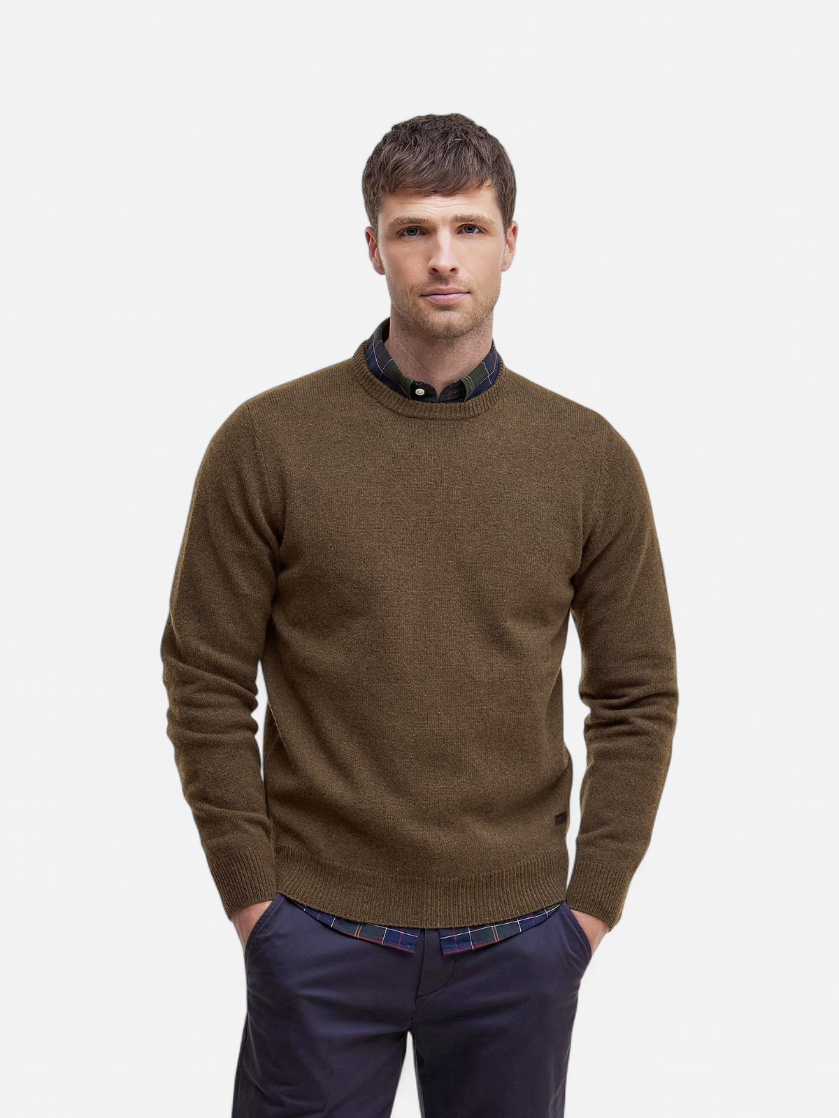 Barbour miesten neulepusero Essential Patch Crew, kaakaonruskea - Kekäle.fi