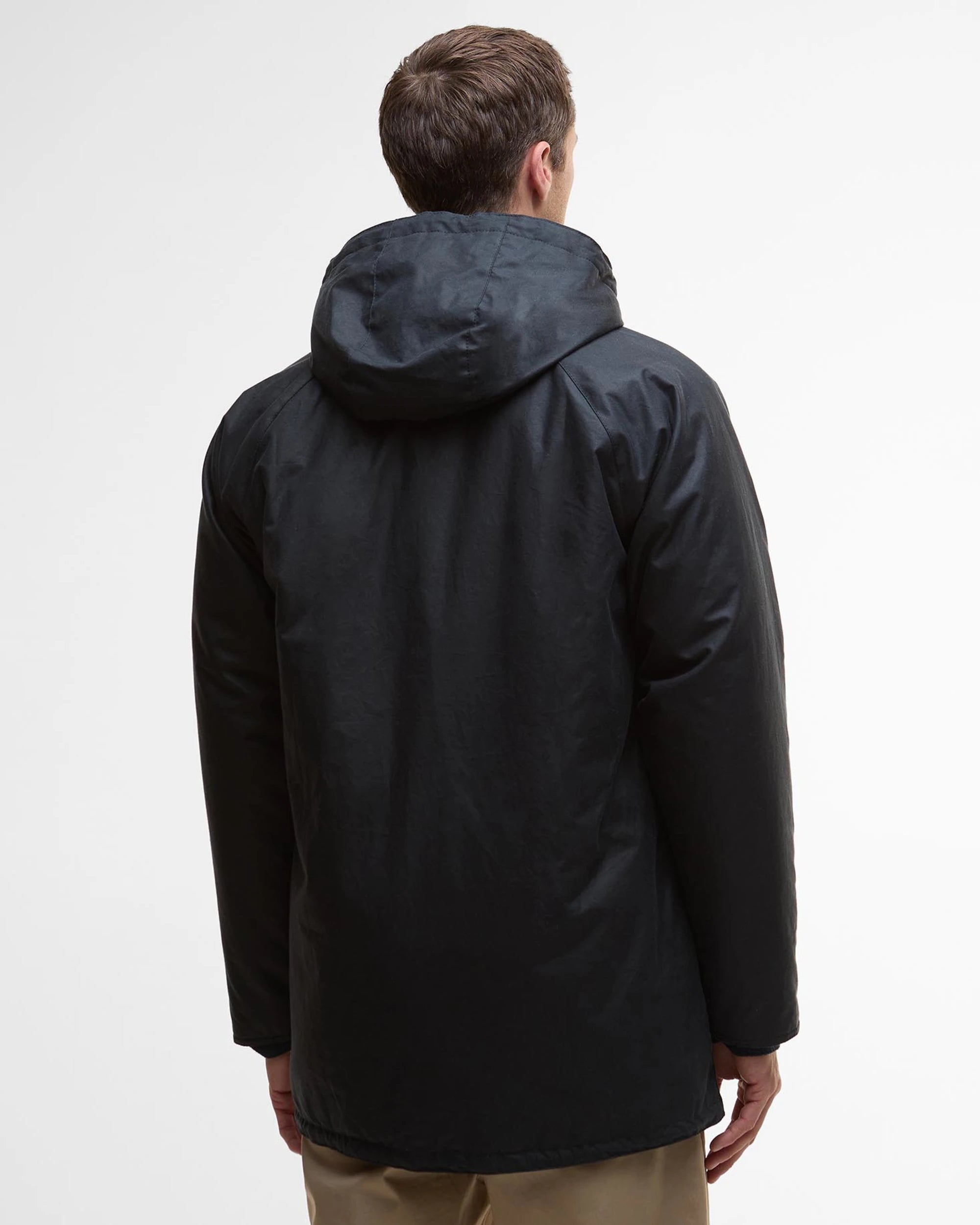 barbour-miesten-vahapintainen-parkatakki-barbour-bedale-wax-parka-tummansininen-2
