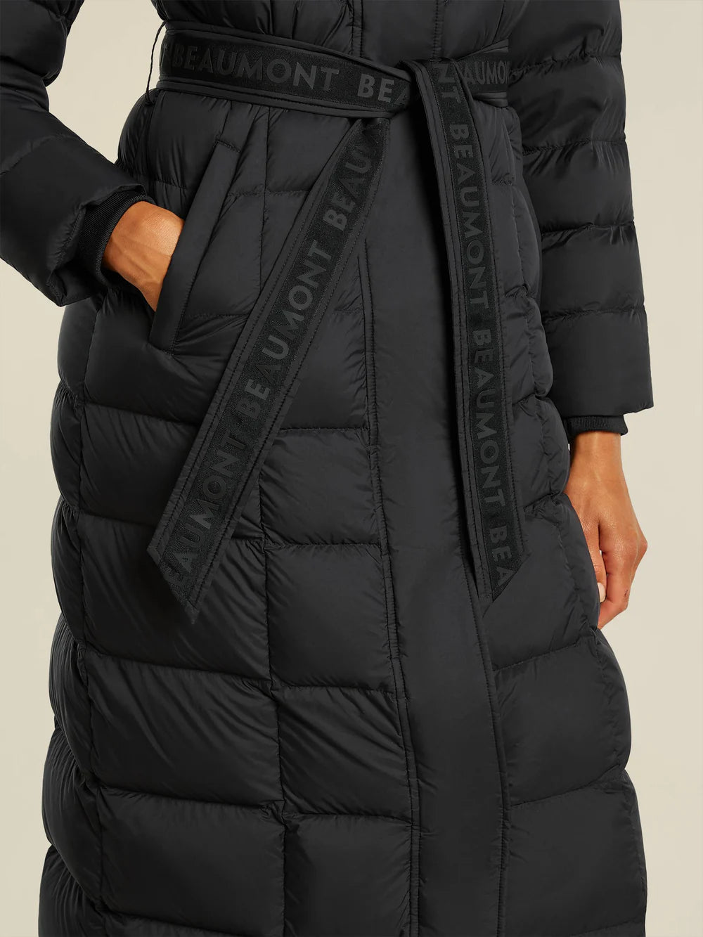 beaumont-naisten-takki-valentina-coat-musta-2