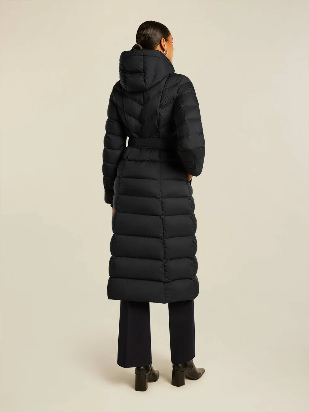 beaumont-naisten-takki-valentina-coat-musta-4