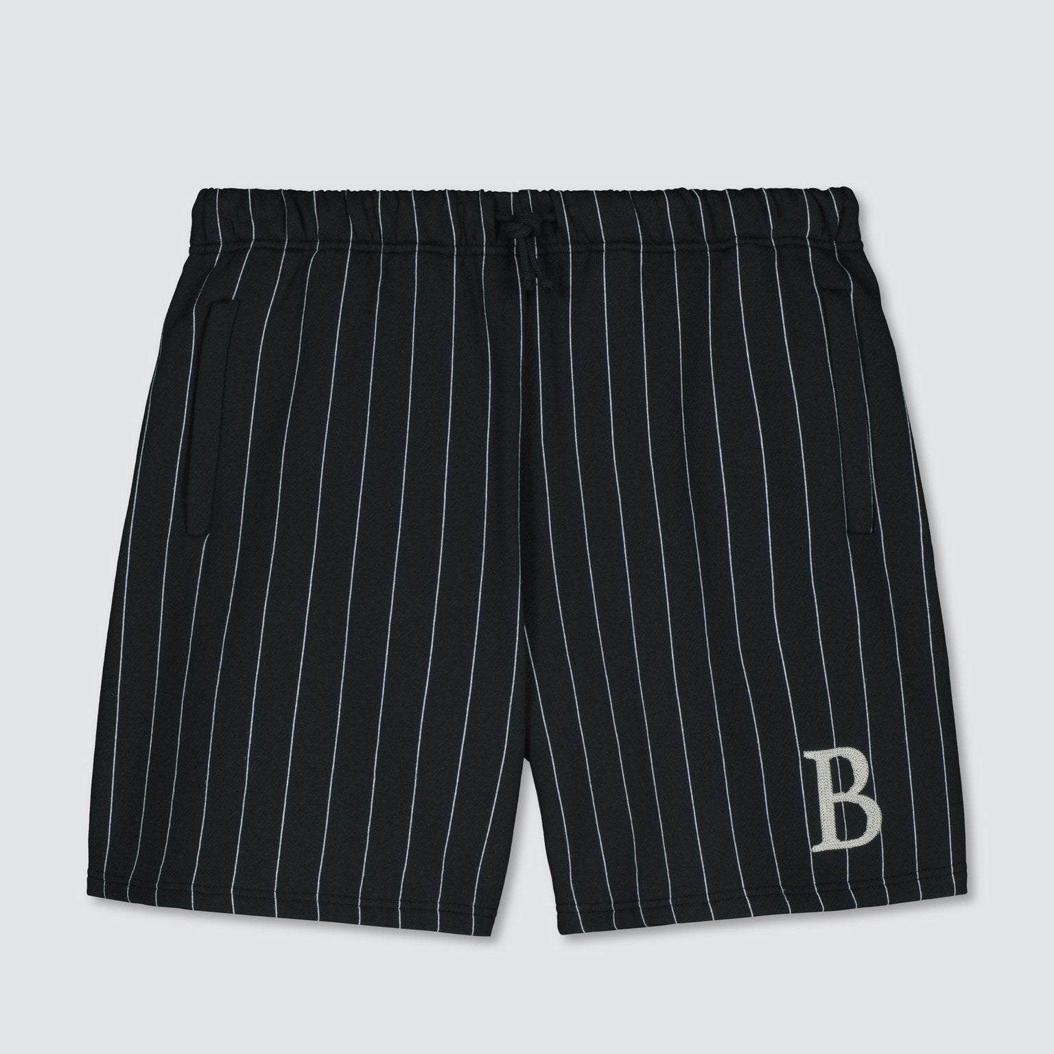 billebeino-miesten-shortsit-billebeino-pinstripe-sweatshorts-musta-1