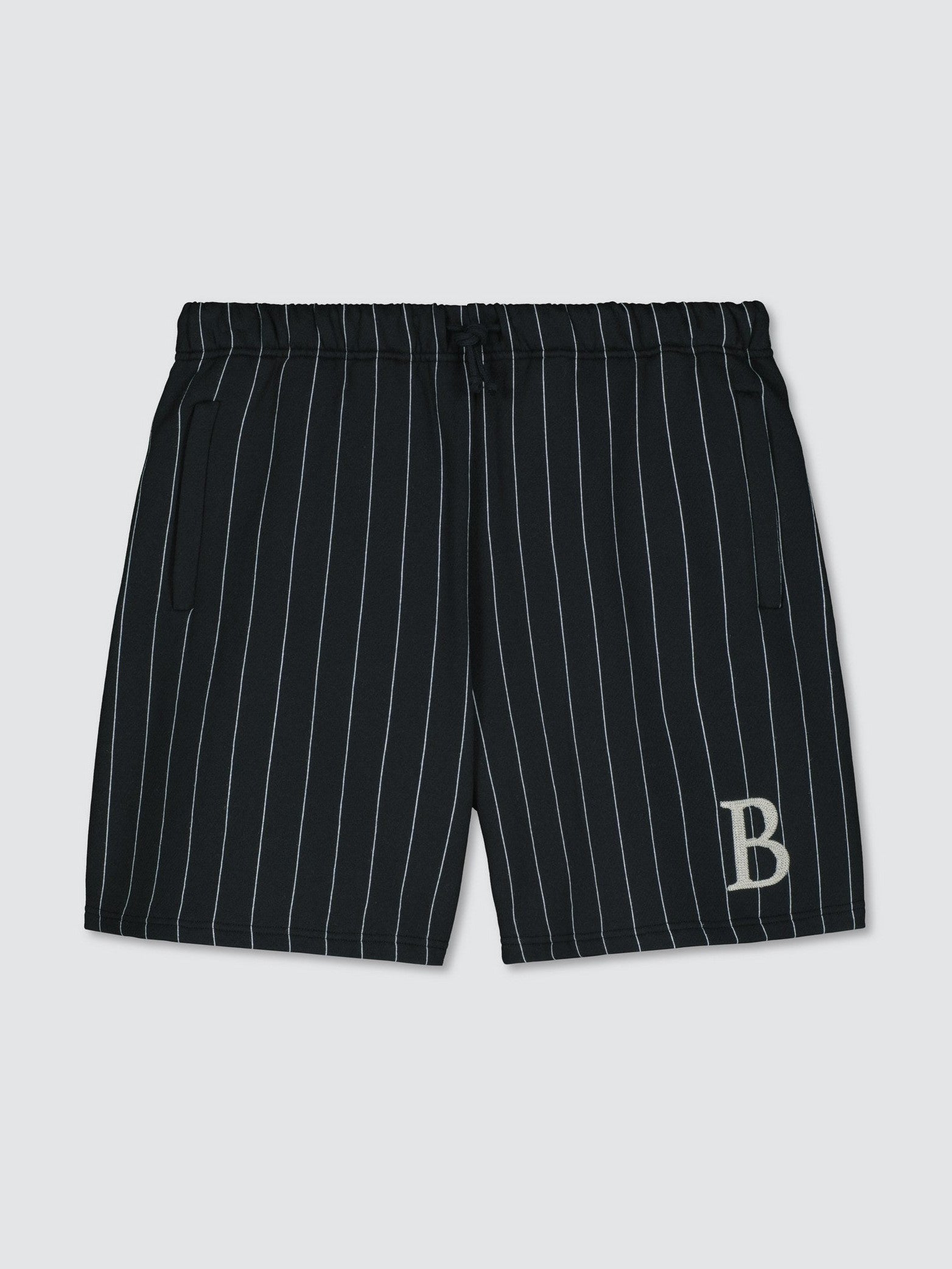 billebeino-miesten-shortsit-billebeino-pinstripe-sweatshorts-musta-1