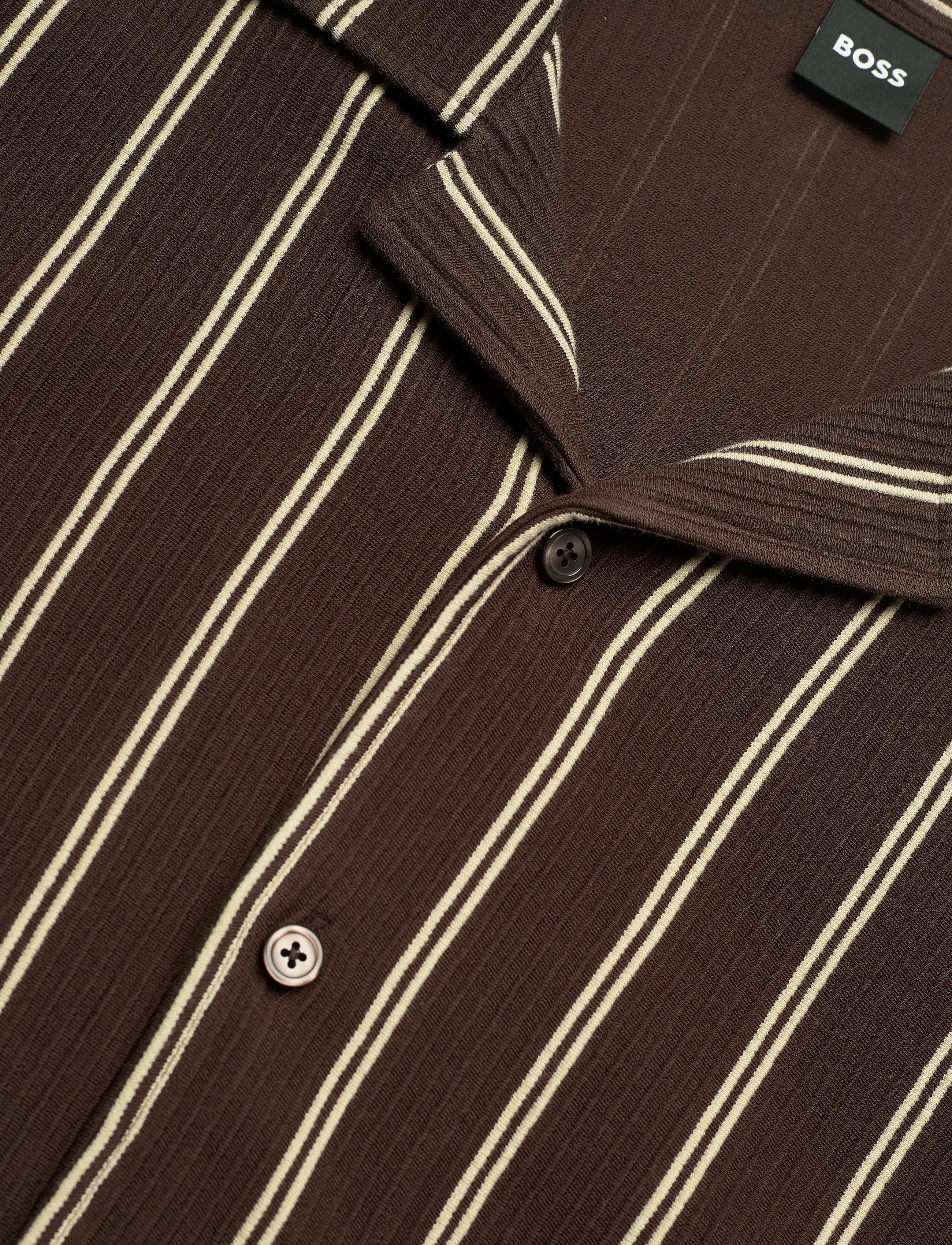 Hugo Boss lyhythihainen kauluspaita C-Lars-Camp-B-262 Cuban Shirt, ruskea kuosillinen