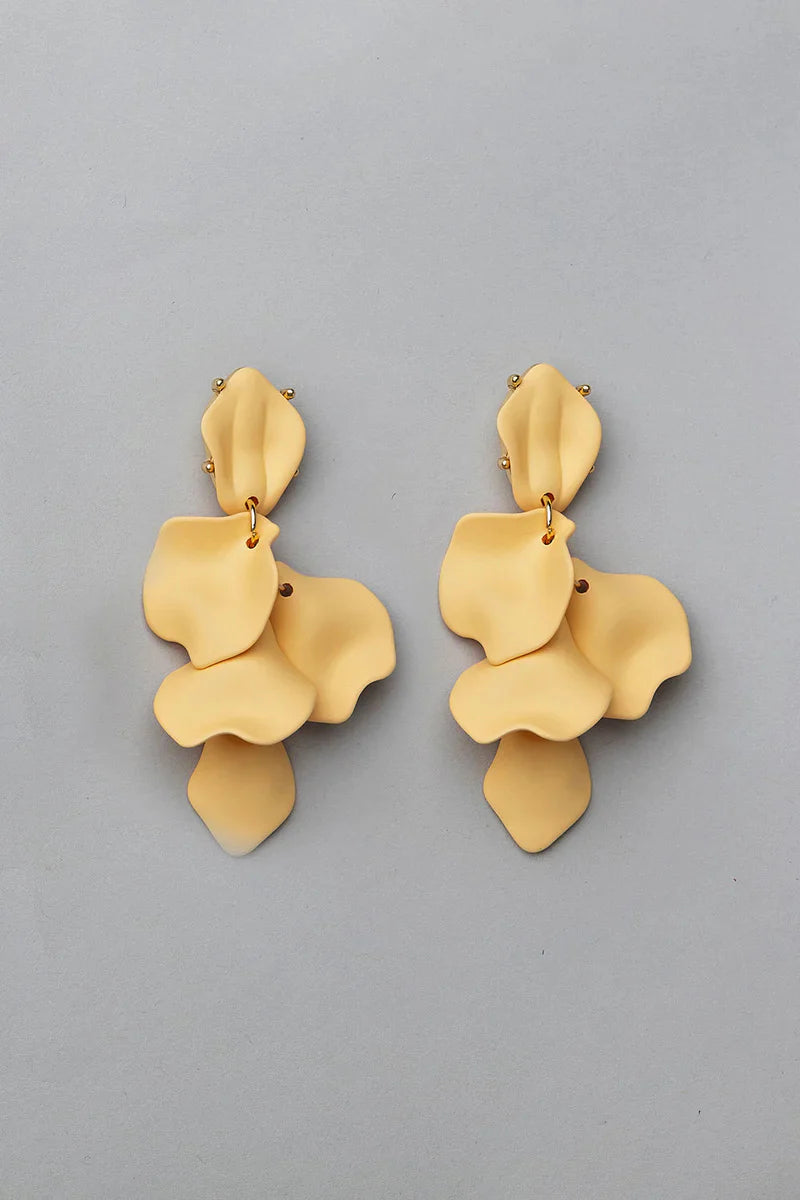 bow-19-korvakorut-leaf-earrings-keltainen-1