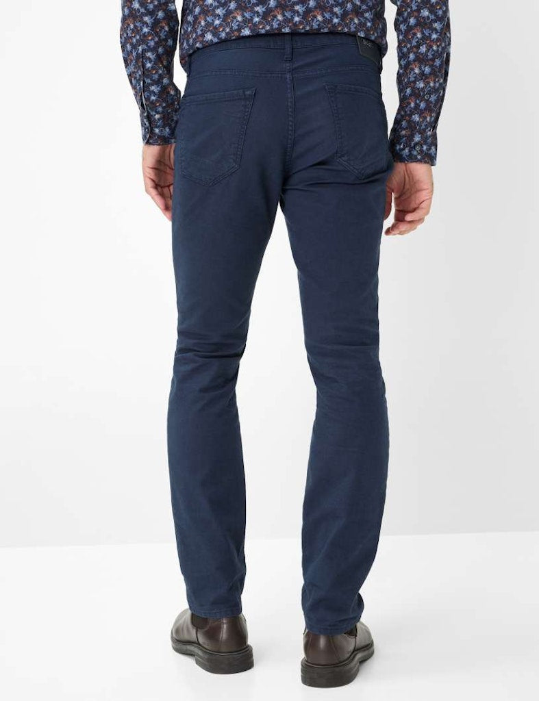 brax-miesten-housut-chuck-hi-flex-seasonal-tummansininen-2