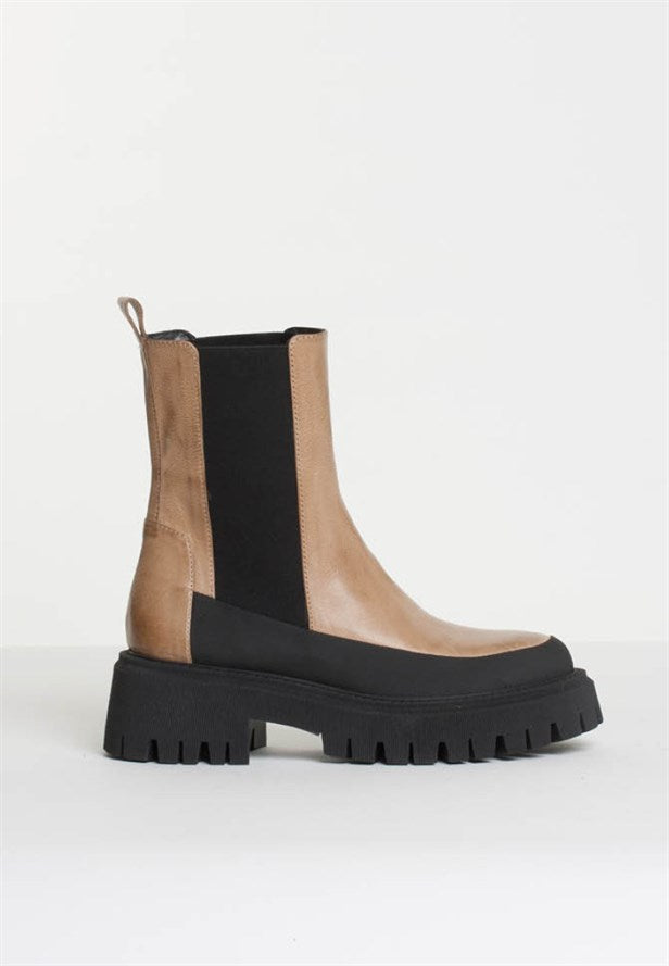 bukela-naisten-nilkkurit-harper-combat-boots-beige-1
