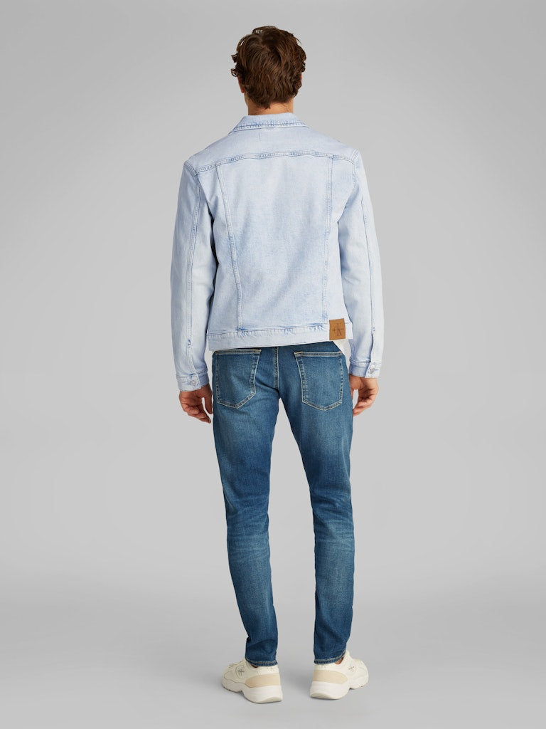 calvin-klein-jeans-miesten-farkkutakki-slim-denim-jacket-light-blue-indigo-3