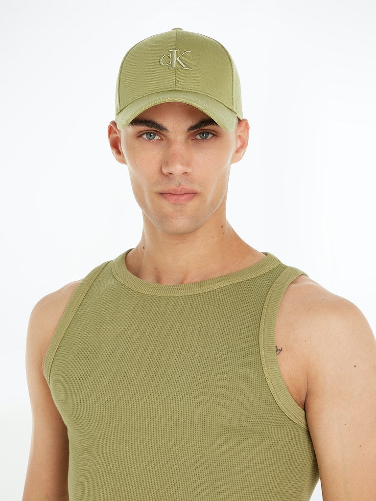 Calvin Klein Jeans Miesten Lippis NEW ARCHIVE CAP, Tummanvihreä