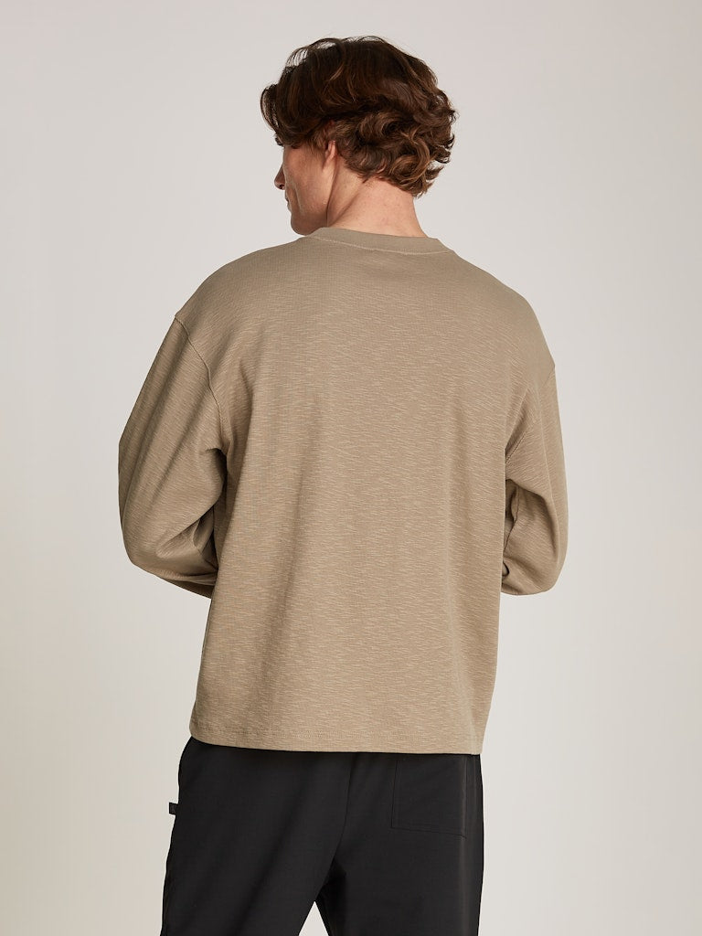 calvin-klein-jeans-miesten-paita-slub-rib-ls-vaalea-beige-2