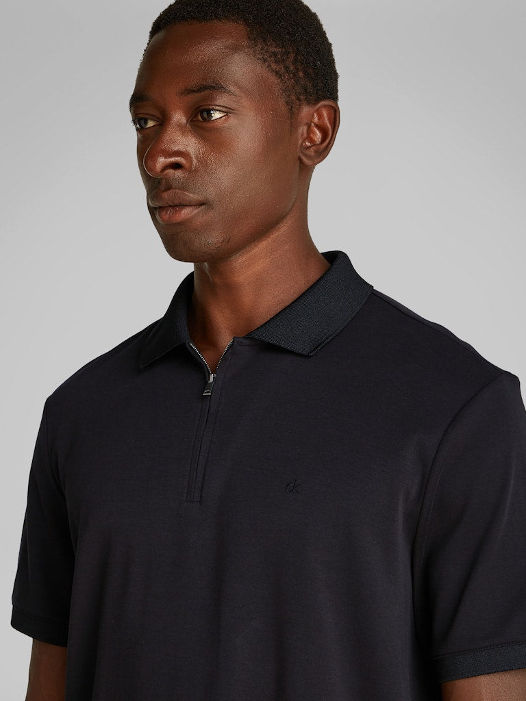 calvin-klein-jeans-miesten-pikeepaita-liquid-touch-welt-zip-musta-5