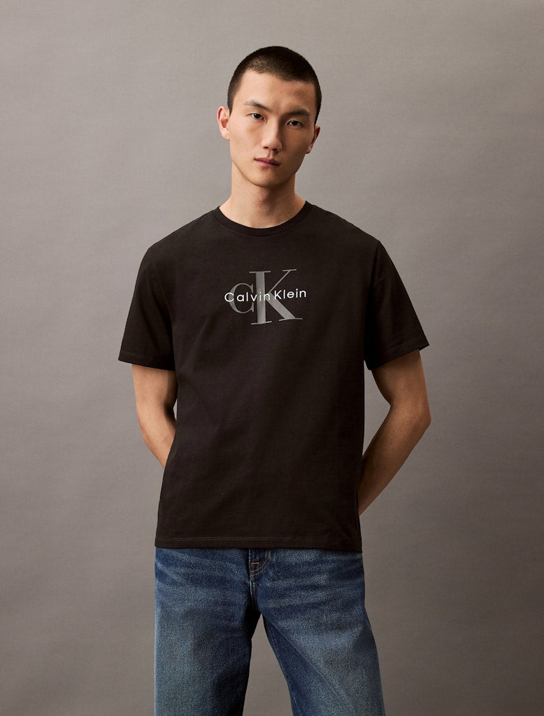 calvin-klein-jeans-miesten-t-paita-ss-hero-monologo-te-musta-1