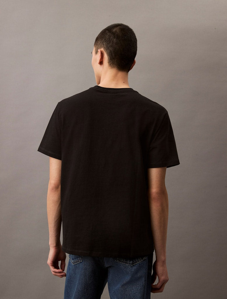 calvin-klein-jeans-miesten-t-paita-ss-hero-monologo-te-musta-2