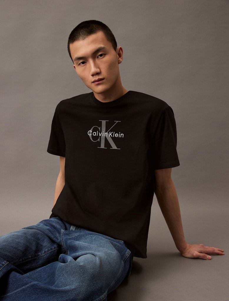 calvin-klein-jeans-miesten-t-paita-ss-hero-monologo-te-musta-3