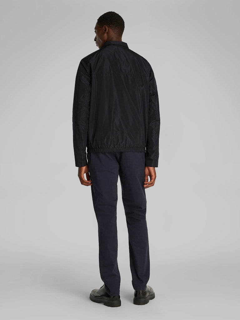 calvin-klein-jeans-miesten-takki-essential-nylon-blouson-musta-3