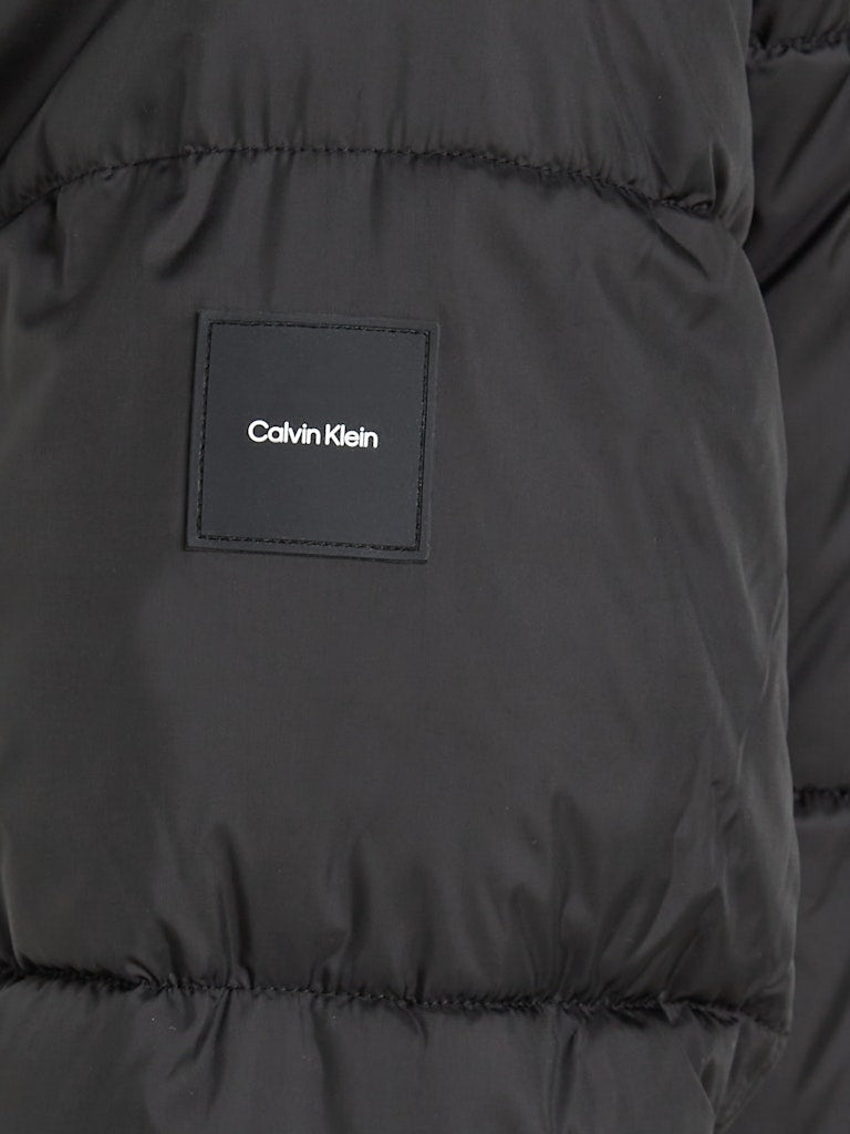 calvin-klein-jeans-miesten-toppatakki-long-hooded-quilt-puffer-musta-5