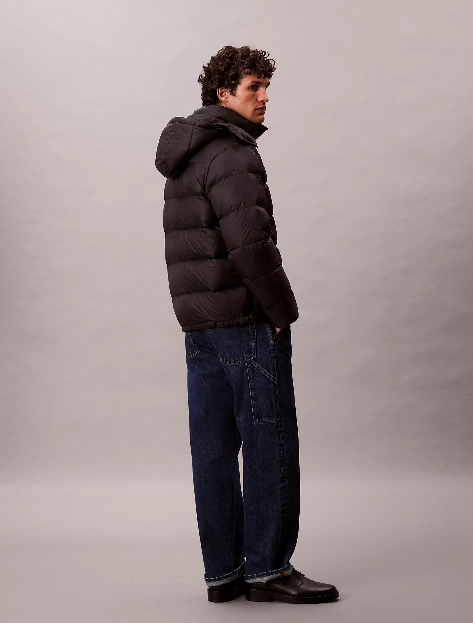 calvin-klein-jeans-miesten-untuvatakki-k-ls-nylon-zipoff-hood-down-pufferjacket-musta-4
