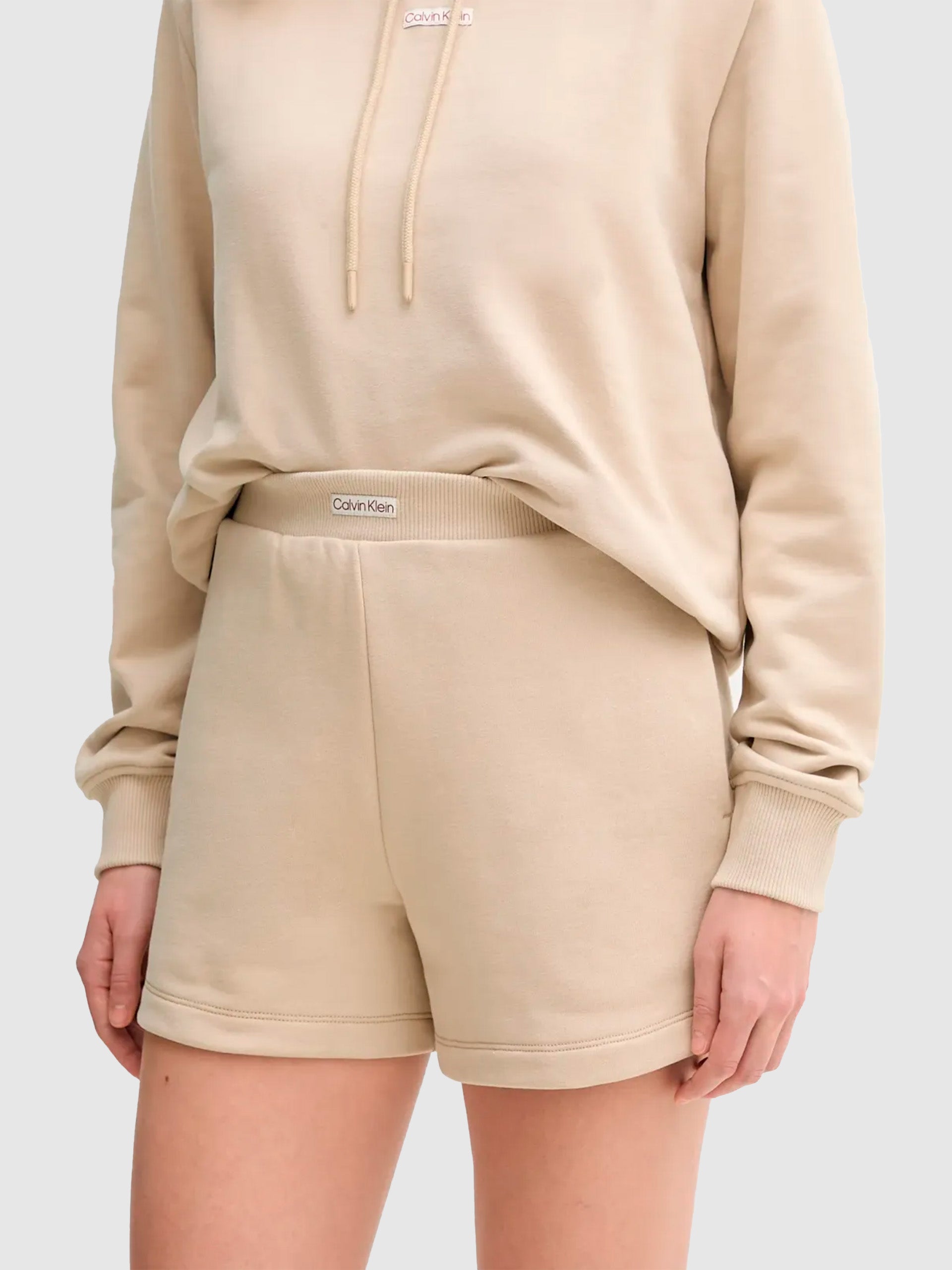 calvin-klein-jeans-naisten-shortsit-placed-institutional-short-vaalea-beige-2