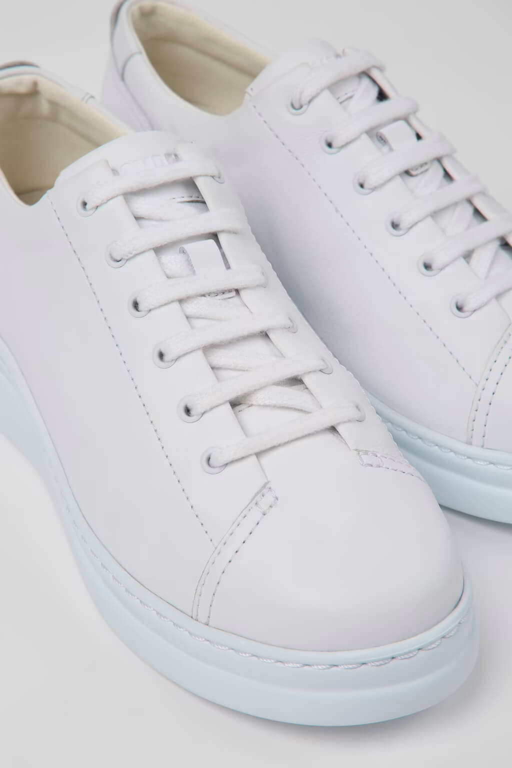 camper-naisten-tennarit-women-sneaker-valkoinen-2