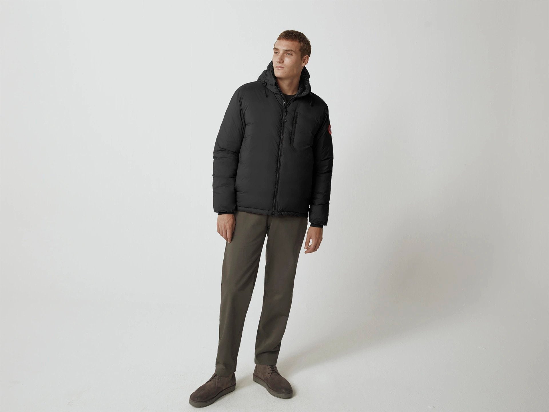 canada-goose-lodge-jacket-musta-1
