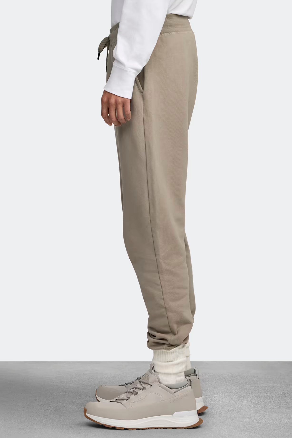 canada-goose-miesten-collegehousut-huron-men-s-pant-harmaanruskea-3