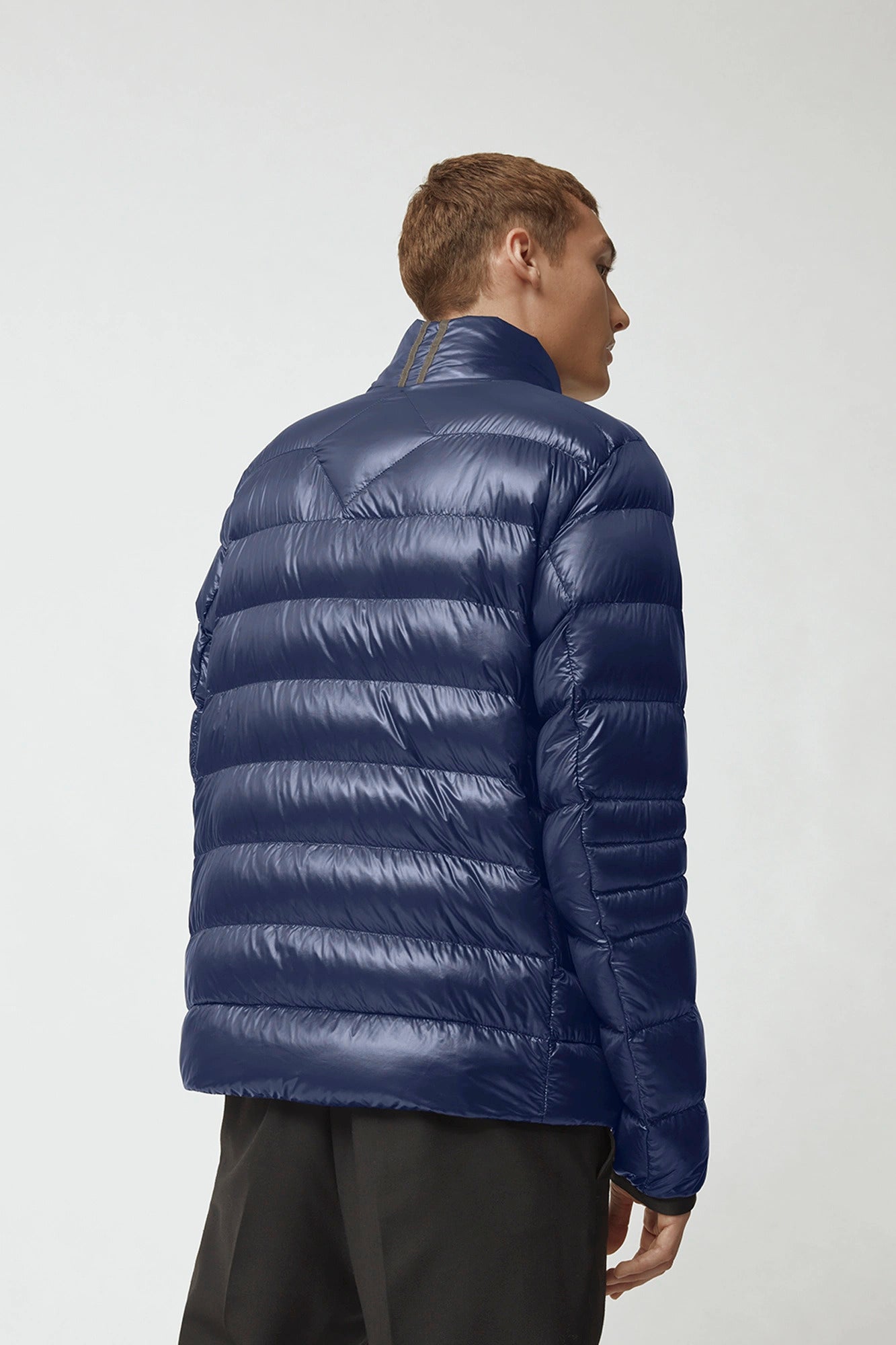 canada-goose-miesten-takki-crofton-jacket-tummansininen-3