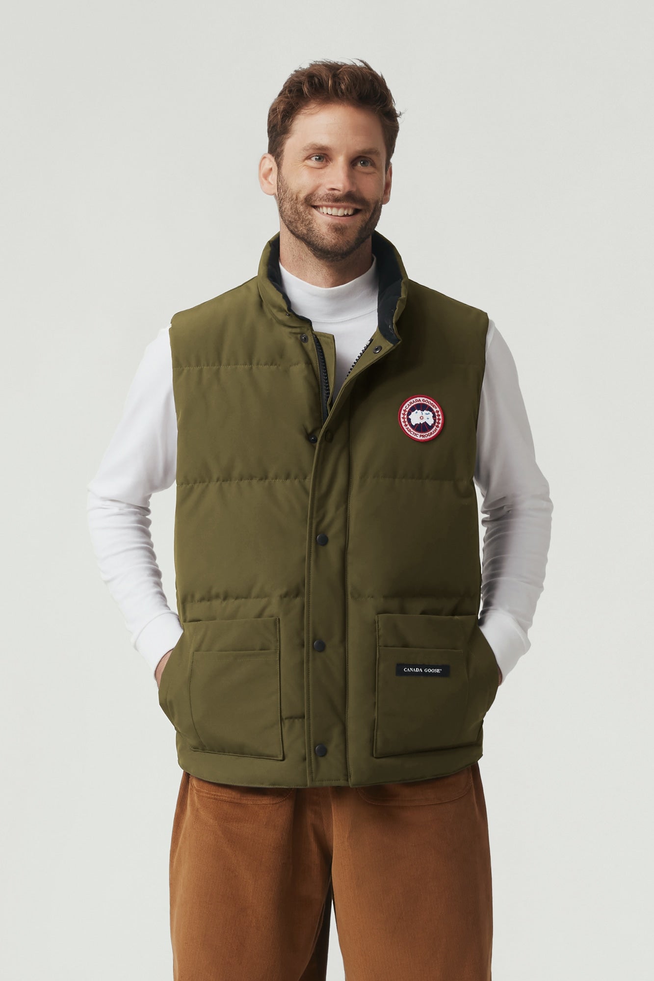 canada-goose-miesten-toppaliivi-freestyle-crew-vest-armeijanvihrea-1