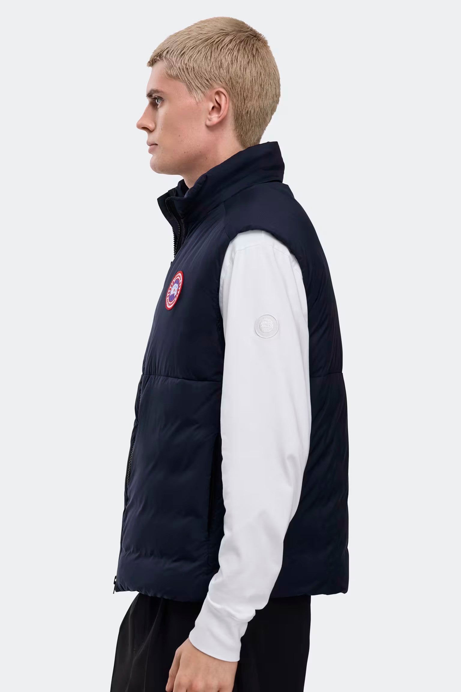 canada-goose-miesten-toppaliivi-lodge-vest-tummansininen-3