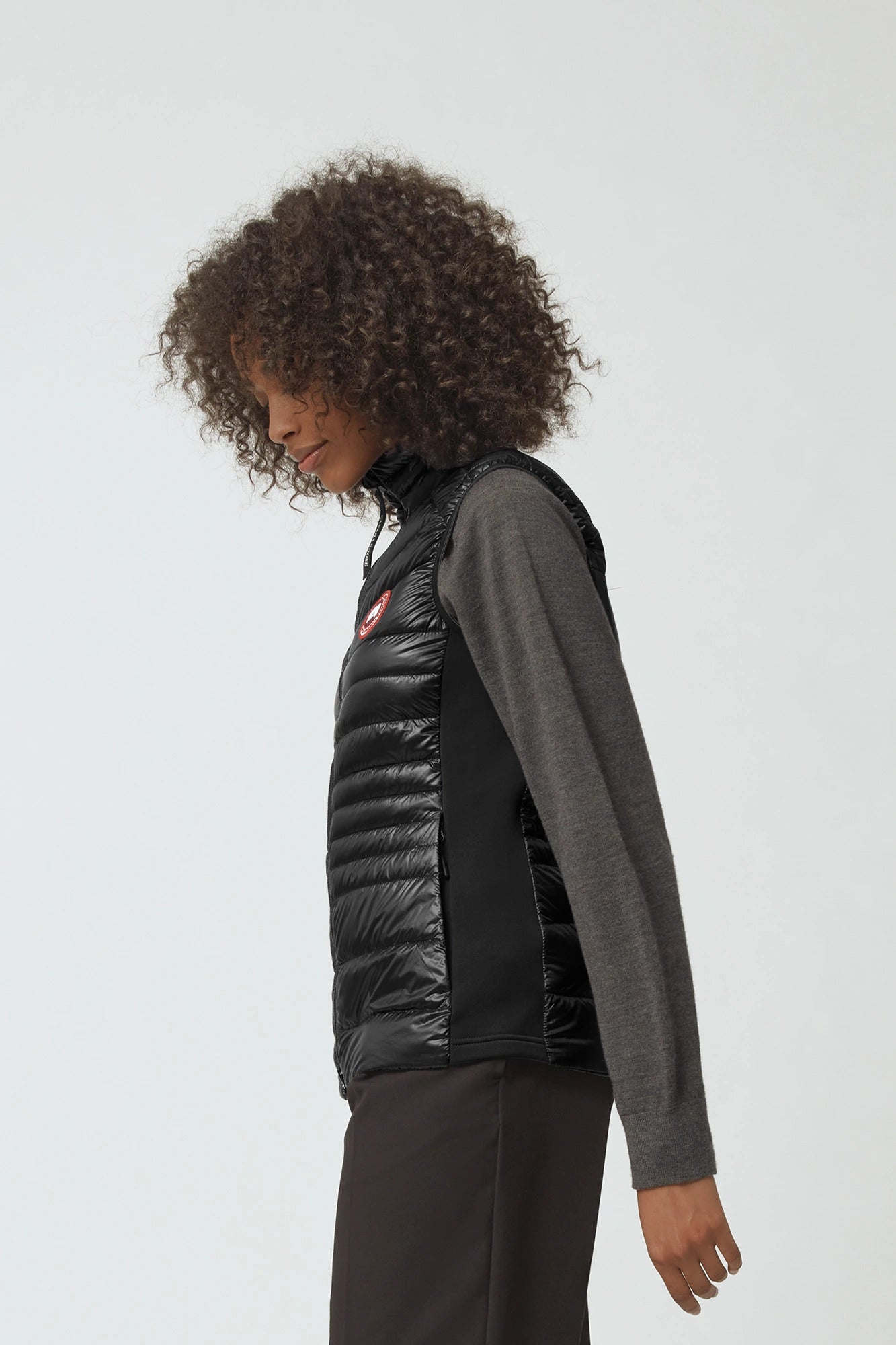 canada-goose-toppaliivi-hybridge-lite-vest-musta-1