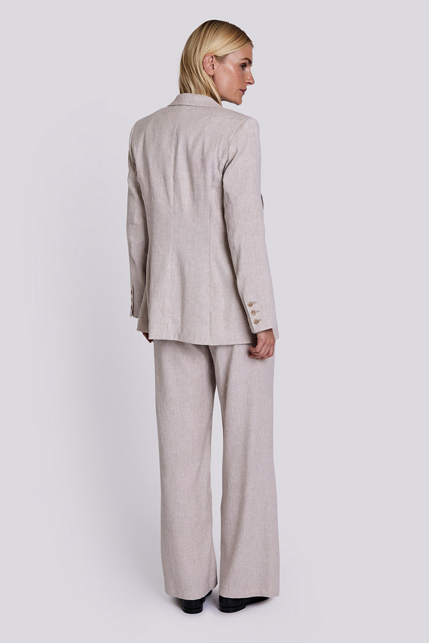 claire-naisten-bleiseri-elora-blazer-hiekka-3