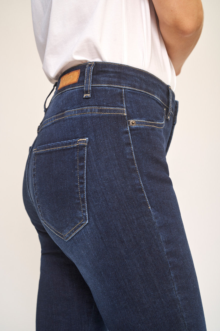 claire-naisten-farkut-kendall-jeggings-indigo-3
