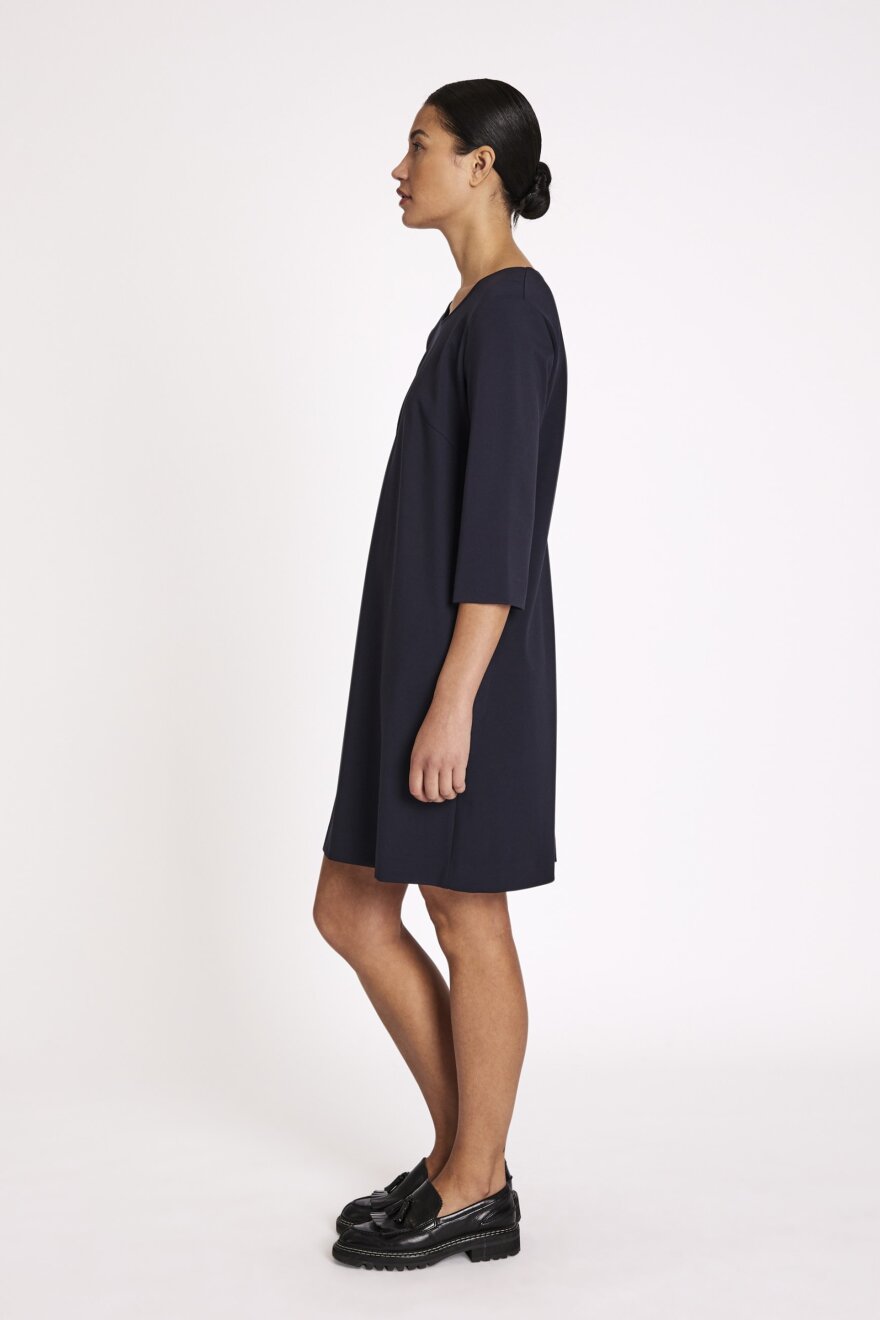 claire-naisten-mekko-claire-denisa-dress-tummansininen-3