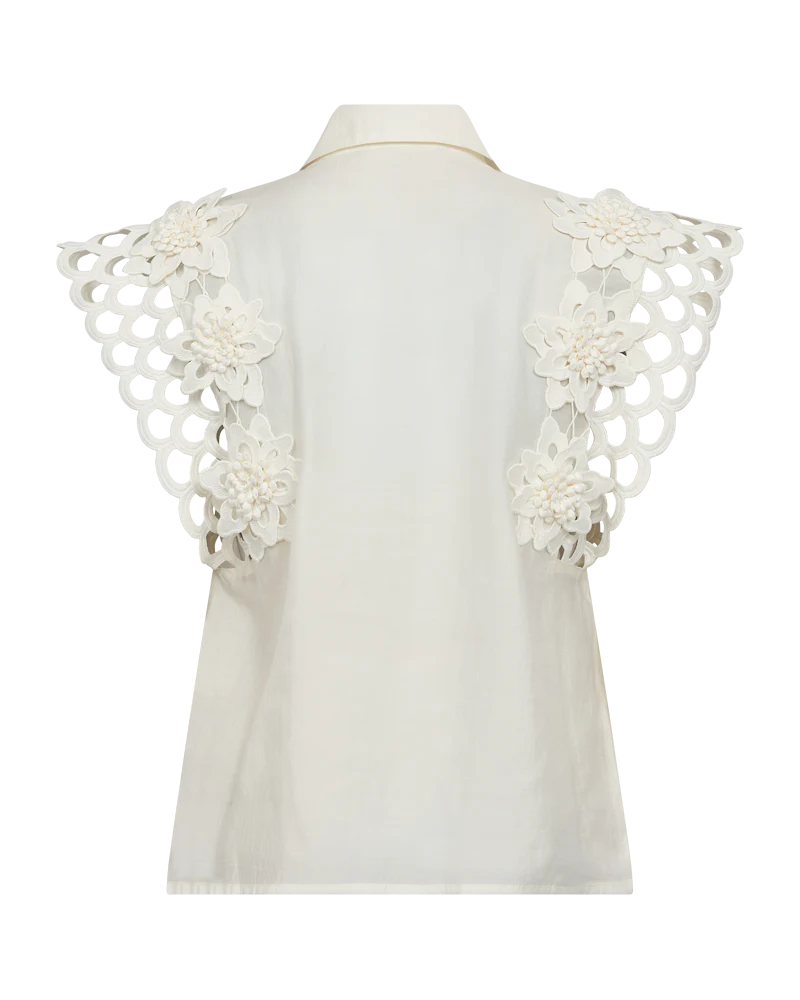 copenhagen-muse-naisten-paita-molly-shirt-luonnonvalkoinen-3