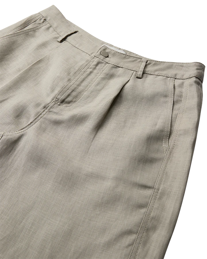 copenhagen-muse-naisten-shortsit-natuli-shorts-ruskeanharmaa-3