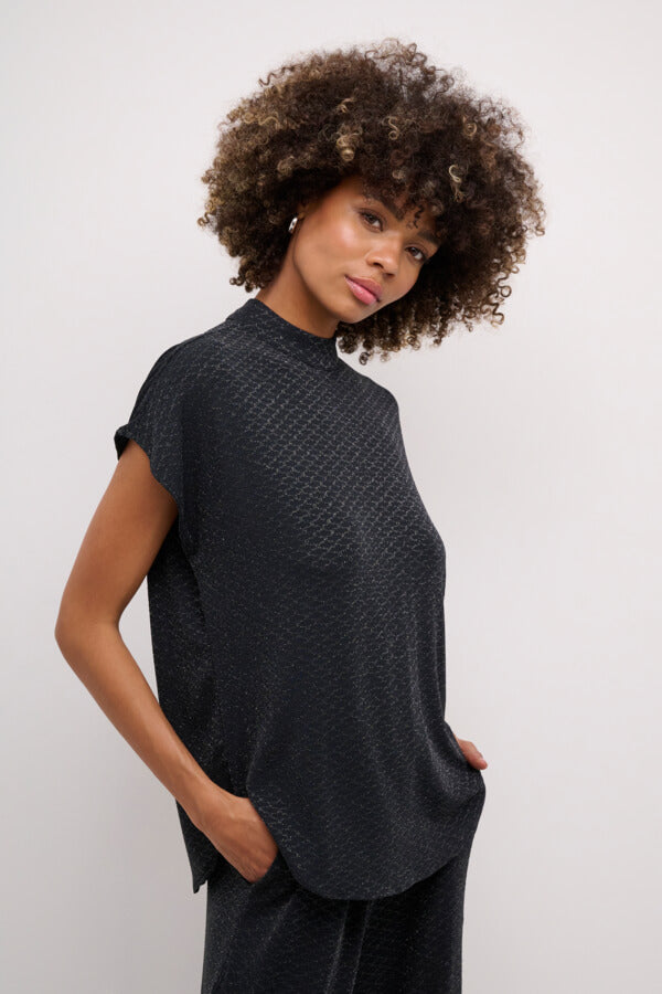 culture-naisten-toppi-cutaz-capsleeve-black-silver-1